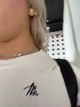 YouCandiSumisa's cam snapshot