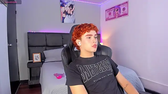 Aiiden_15 live sex cam