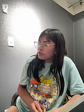 AngieRousse_'s cam snapshot