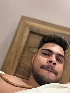 Hornybeardguy live sex cam