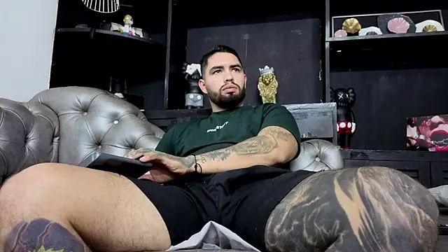 matteosantos live sex cam