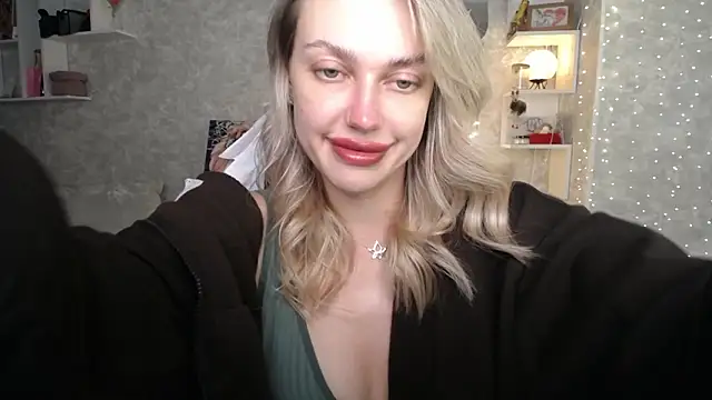 NickyAdamidi's cam snapshot