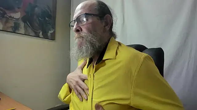 Uncle_Hottie live sex cam