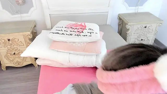 MeganStar__'s cam snapshot