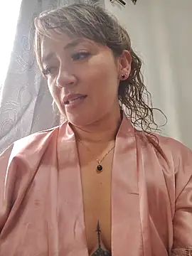 tata_sanz_'s cam snapshot