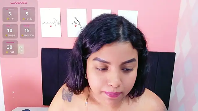 curvybrunnett's cam snapshot