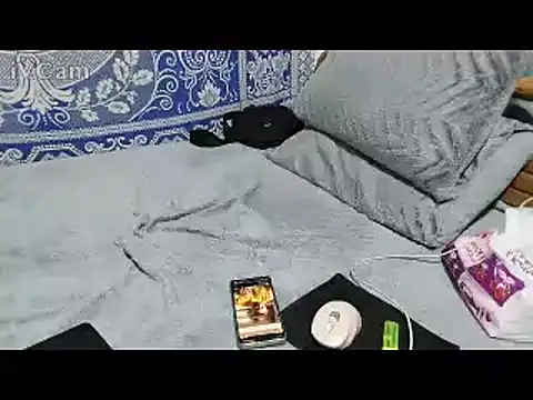 yazin19's cam snapshot