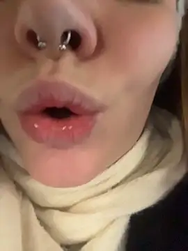 Holy_Tereza live sex cam