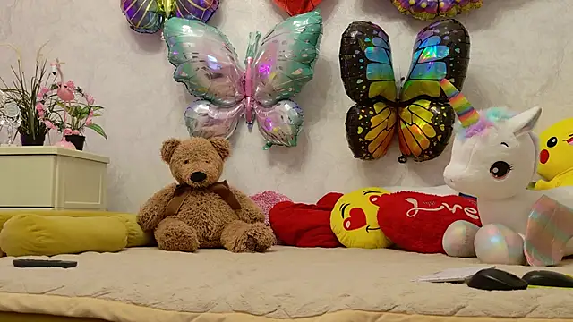 SimaGoldy's cam snapshot