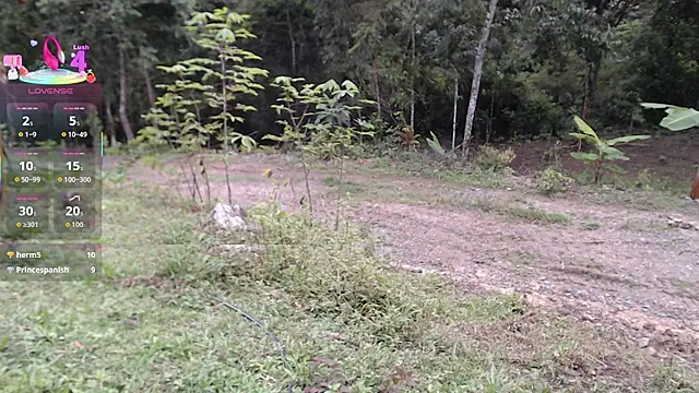 esmeralda_li's cam snapshot