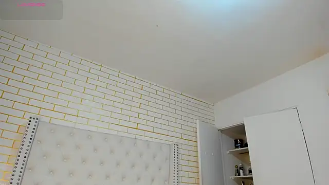 kylie_wilsson's cam snapshot