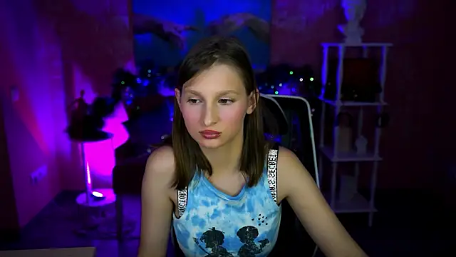 EllaHorton live sex cam