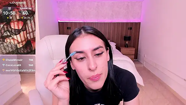 karlaa_james's cam snapshot