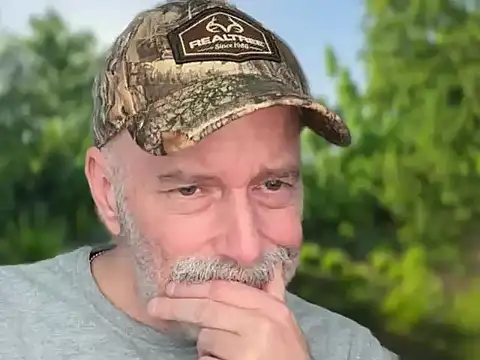 exhib_jack's cam snapshot