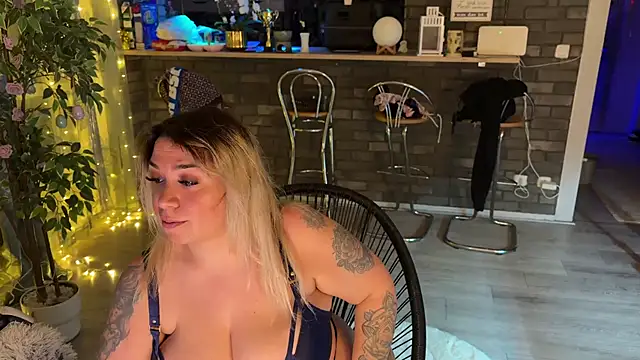 Monageil live sex cam