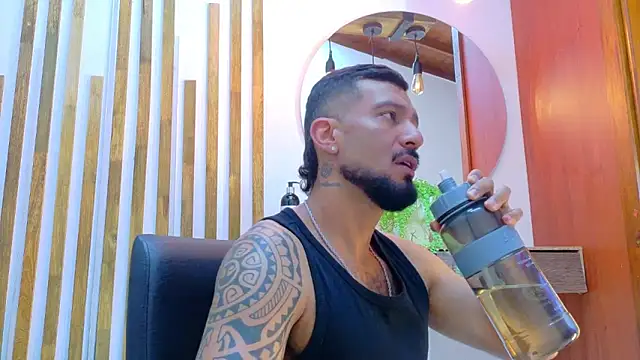 yorbymaxx live sex cam