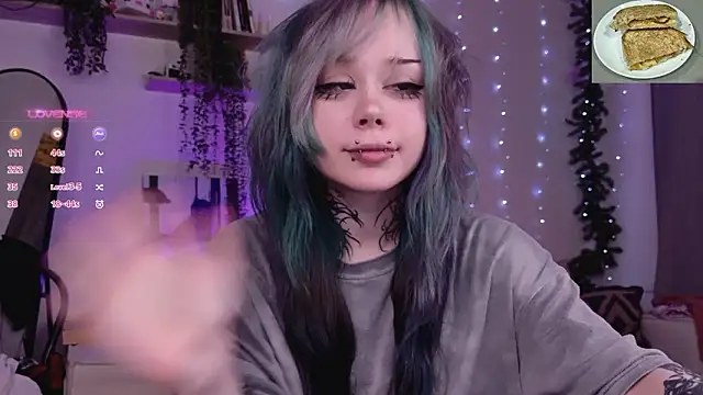 Lollyshy live sex cam