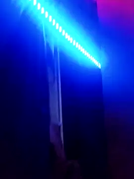 Ssmal98k live sex cam