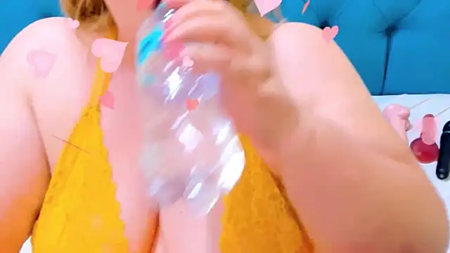 Nayla_Garner's cam snapshot