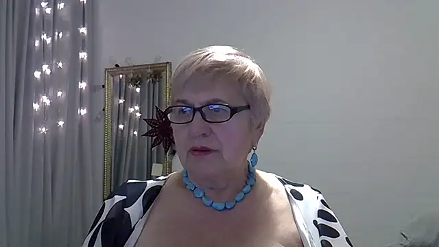 SweetCherry27's cam snapshot