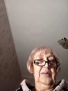 Anatolia5961's cam snapshot