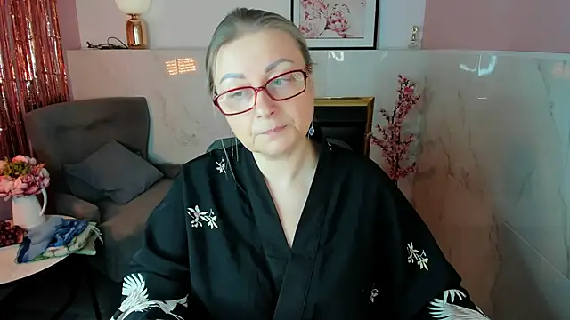 AlexandraKind's cam snapshot