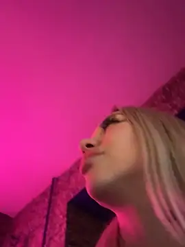 Blckmirrorr live sex cam