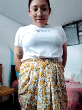 StornBunnyy_ live sex cam