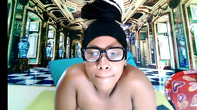 EroticSexyPrada's cam snapshot