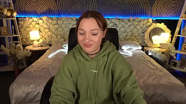 FoxyMayy's cam snapshot