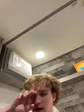 GravyTrain42 live sex cam