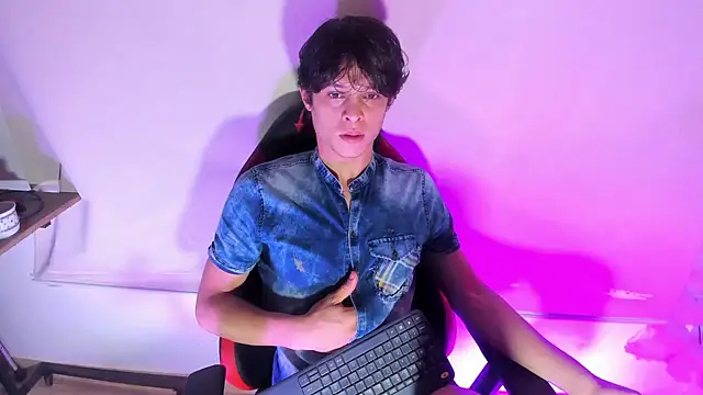 LilOwen_'s cam snapshot