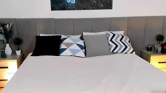 SugarWhisper's cam snapshot