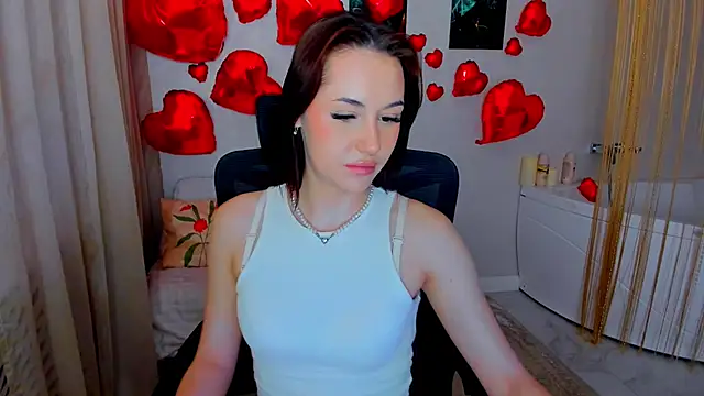 MakeYoueHappy's cam snapshot