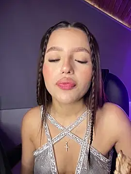 Sofia18_pinkk's cam snapshot