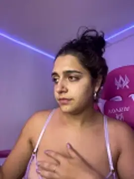 Alice777_'s cam snapshot