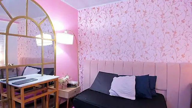 taylor_bennet's cam snapshot