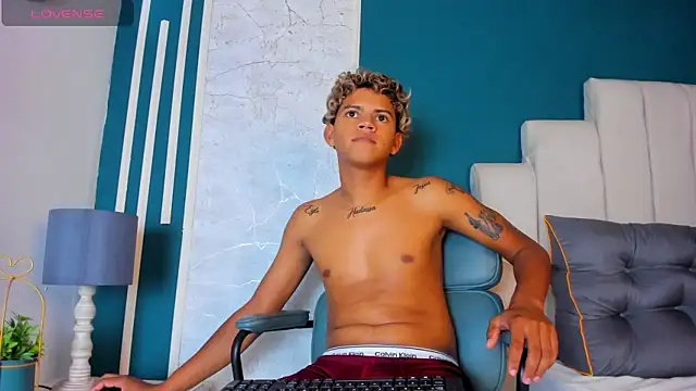 Jeffry_wolvess's cam snapshot