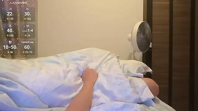 HKBOY0001's cam snapshot