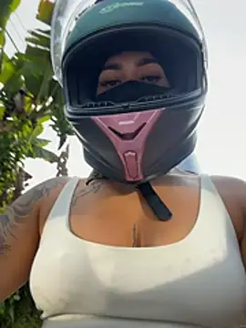 AlannaEvons live sex cam