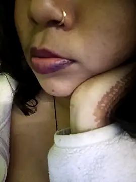 Pink_Lipstick's cam snapshot