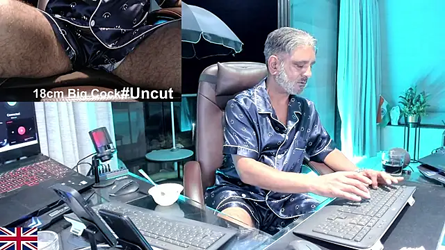 OnlineBossUK's cam snapshot