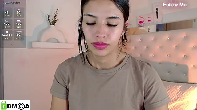 zoe_sexy_latin_19's cam snapshot