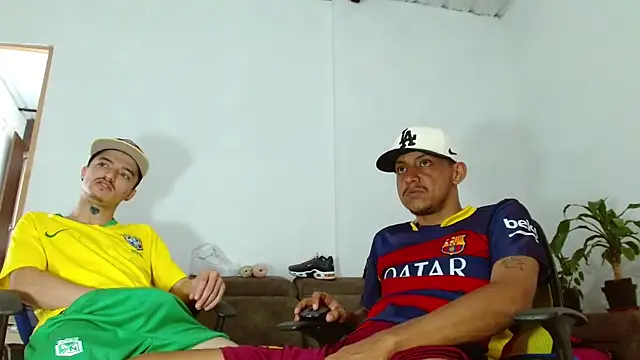 skinny23cm live sex cam