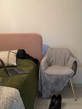 HotLdyllic's cam snapshot