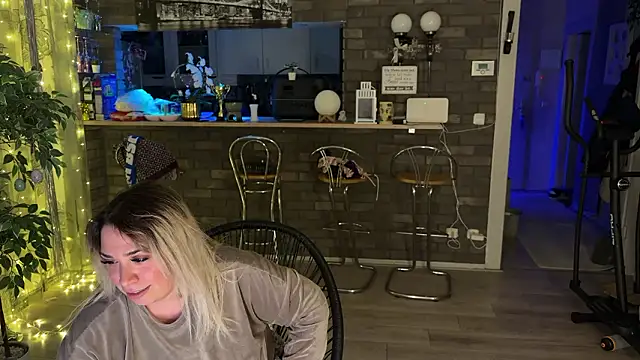 Monageil's cam snapshot