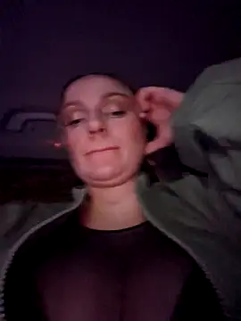 Bondgirl_013 live sex cam