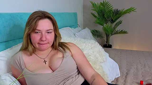 VladaHotxx's cam snapshot