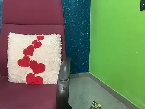 Brown-beauty's cam snapshot