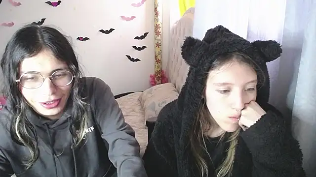 Briar_y_Blair live sex cam